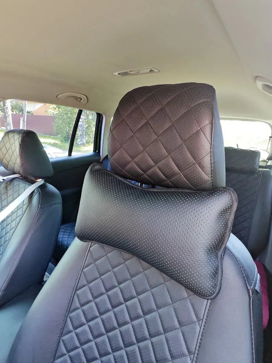 снимок Подушка автомобильная на подголовник 20х35 из экокожи от магазина BIO-TEXTILES ОПТ