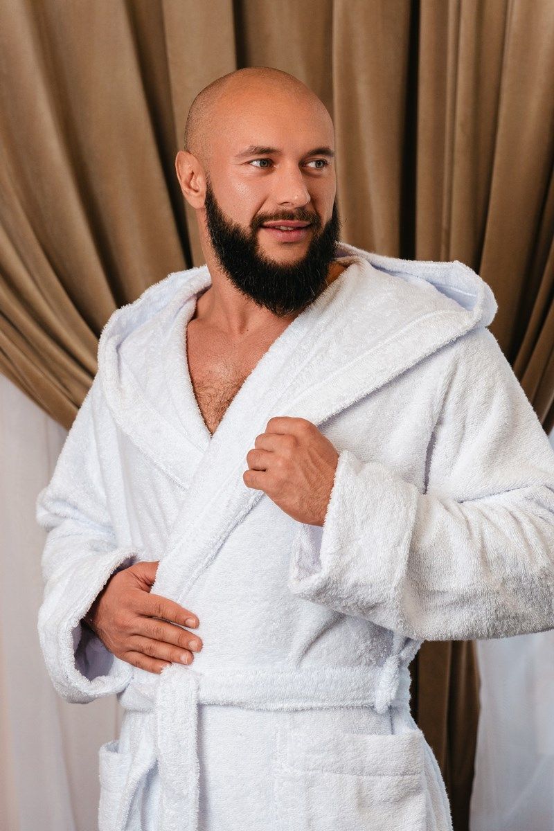 снимок Халат махровый с капюшоном, белый от магазина BIO-TEXTILES ОПТ
