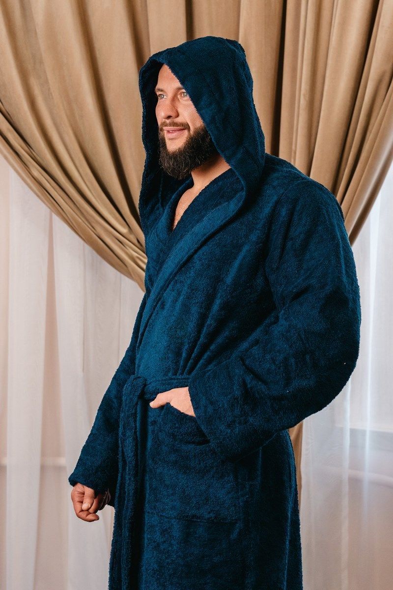 снимок Халат махровый с капюшоном, темно-синий с вышивкой от магазина BIO-TEXTILES ОПТ