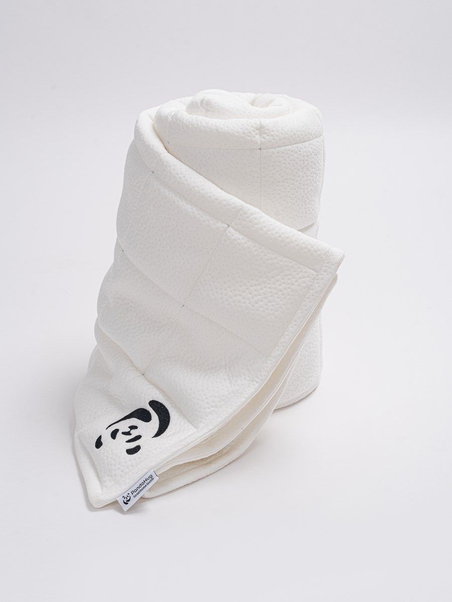 снимок Утяжеленное одеяло PandaHug стеганое 140*195 + Подарок! Аромароллер от магазина BIO-TEXTILES ОПТ