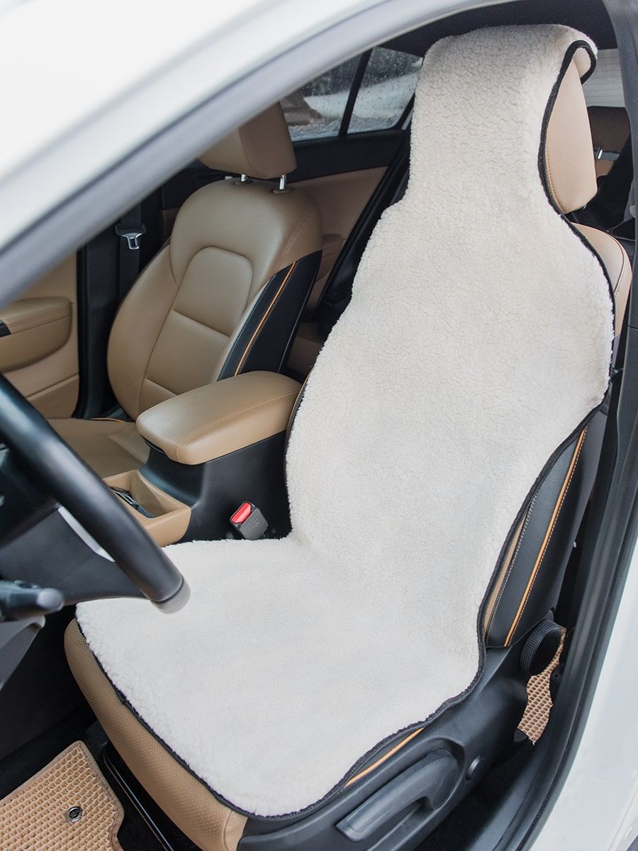 снимок Меховая накидка на кресло автомобиля белая, с накладкой на подголовник от магазина BIO-TEXTILES ОПТ
