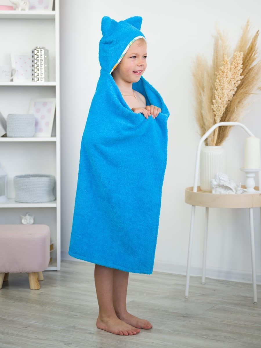 снимок Накидка детская с капюшоном "КОТИКИ" 110*70 см, ярко-голубой от магазина BIO-TEXTILES ОПТ